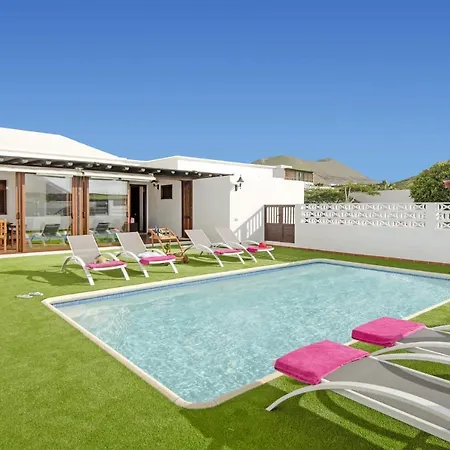 Villa Vegueta By *
